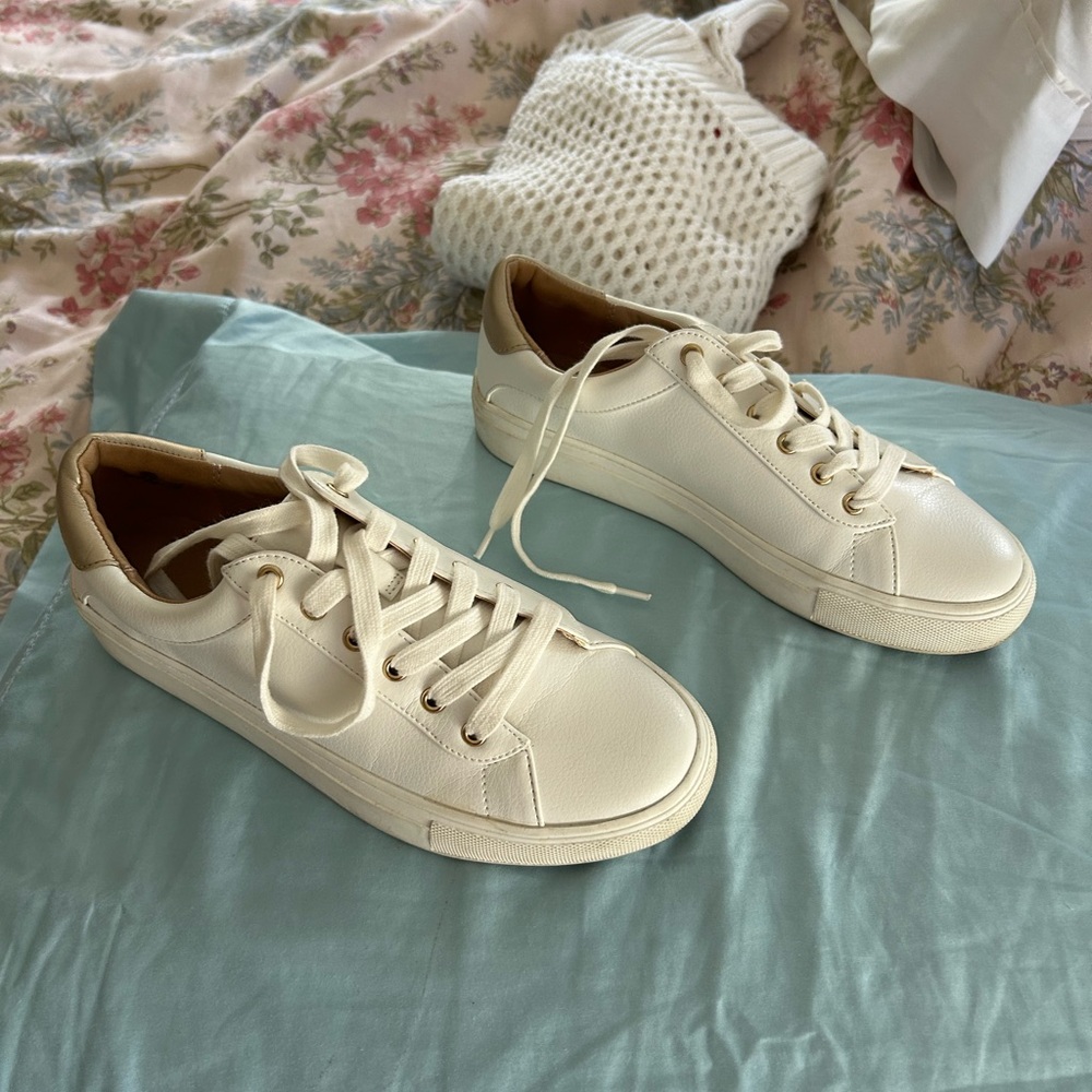 LOFT Cream Women's Sneakers
